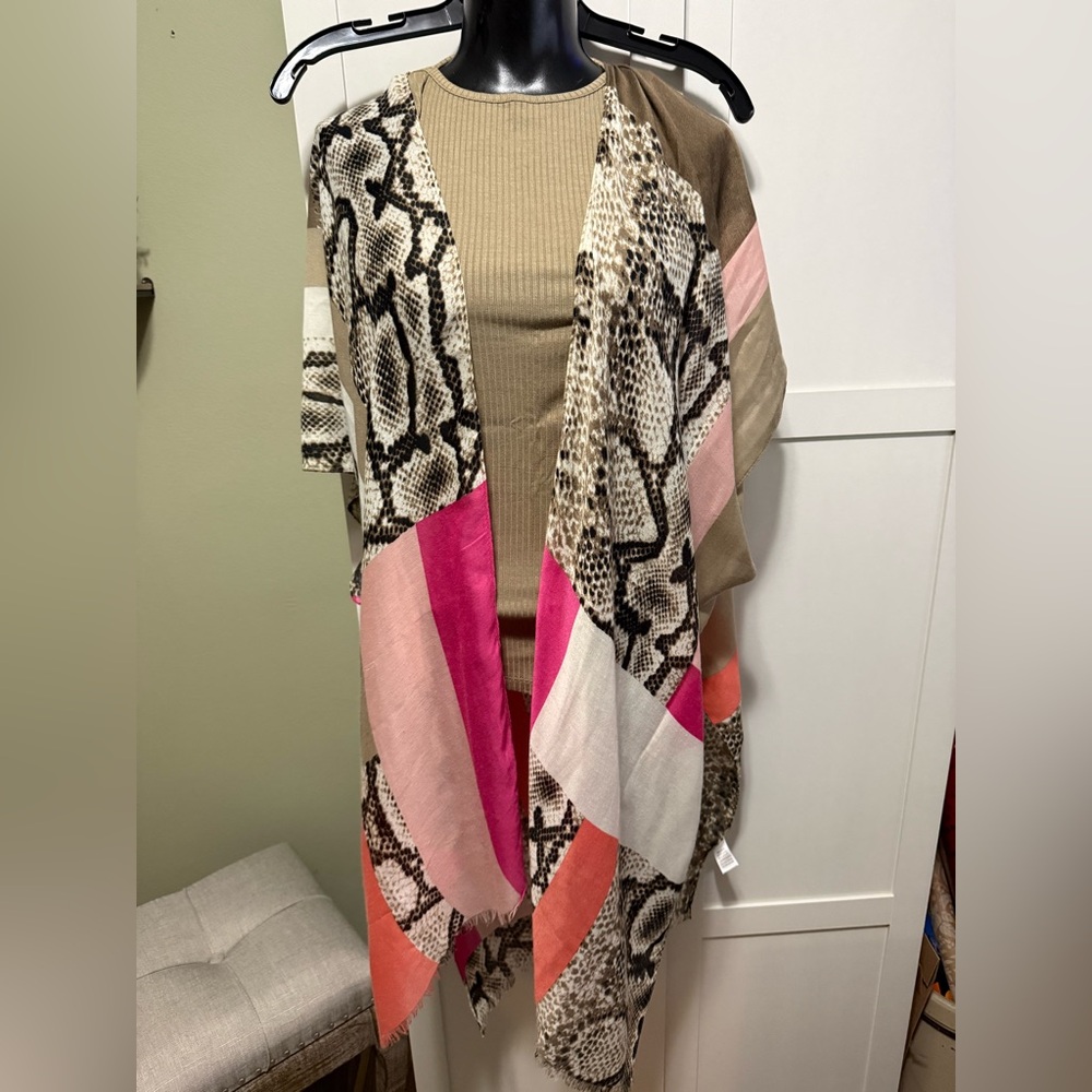 Coco + Carmen Color Block Kimono